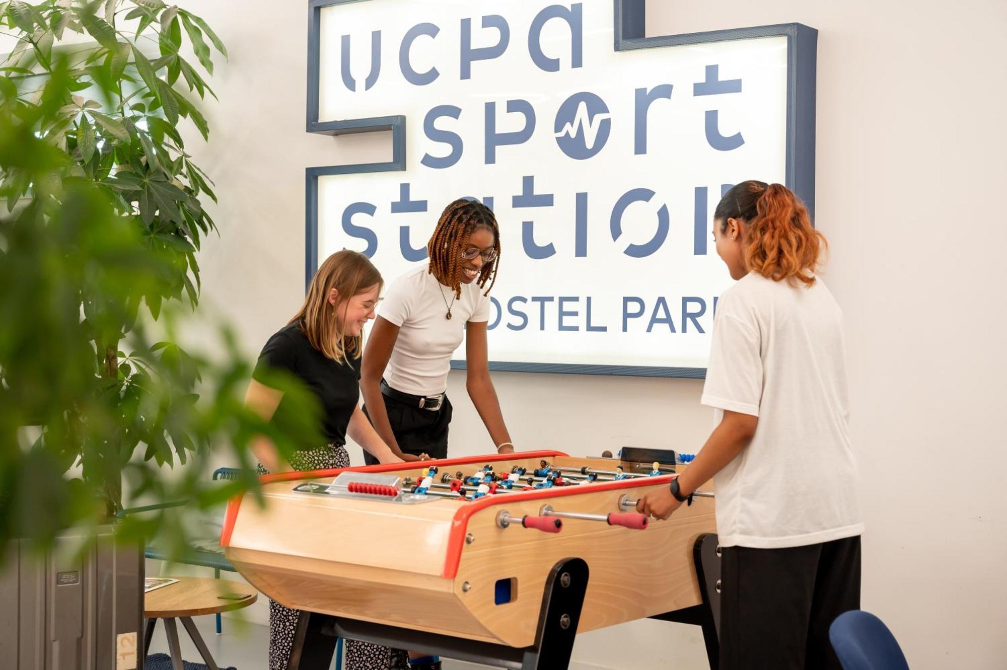 Ucpa Sport Station Hostel Párizs Kültér fotó